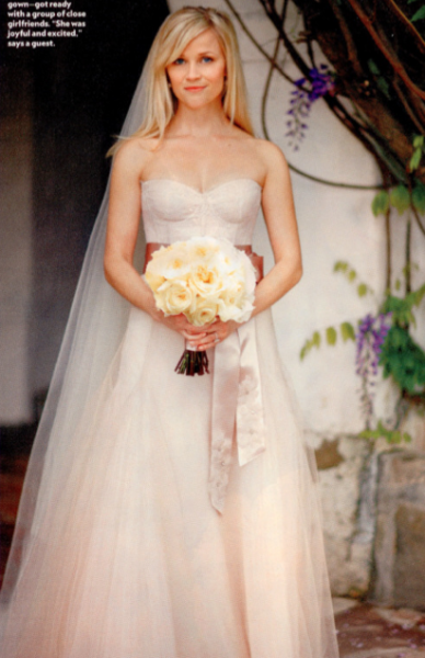 reese witherspoon wedding dress 2011. reese witherspoon pink wedding dress. Somehow only Reese could pull